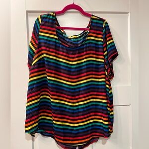 Torrid 3X rainbow pride top with cute button back detail EUC